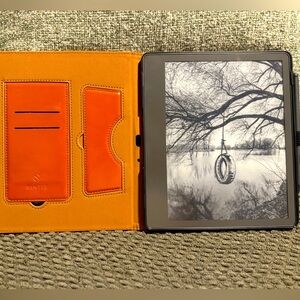 Kindle Scribe w/ Premium Pen 📚